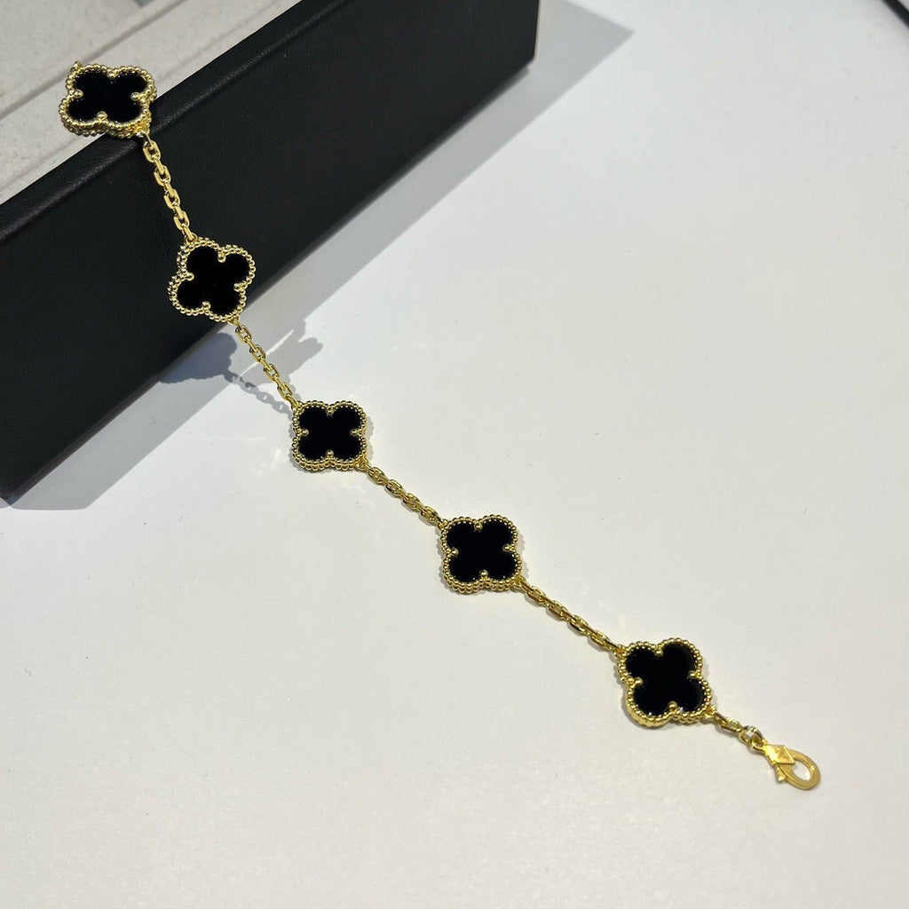 [Lumi] Neue CLOVER 5 MOTIF ONYXS ARMBANDKOLLEKTION