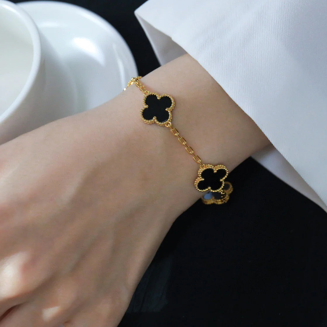 [Lumi jewelry] CLOVER 5 MOTIF ONYXS BRACELET COLLECTION