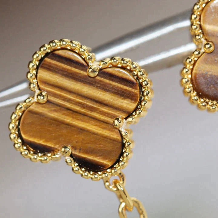¡®Lumi¡¯CLOVER  2 MOTIF  TIGER EYE CARNELIAN EARRINGS