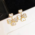 ¡®Lumi¡¯CLOVER SWEET WHITE MOP EARRINGS