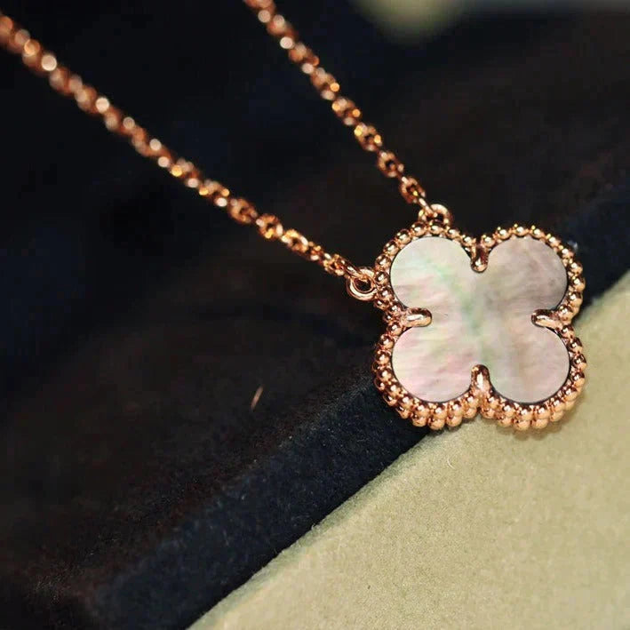 ¡®Lumi¡¯CLOVER 15MM  GRAY MOTHER OF PEARL NECKLACE