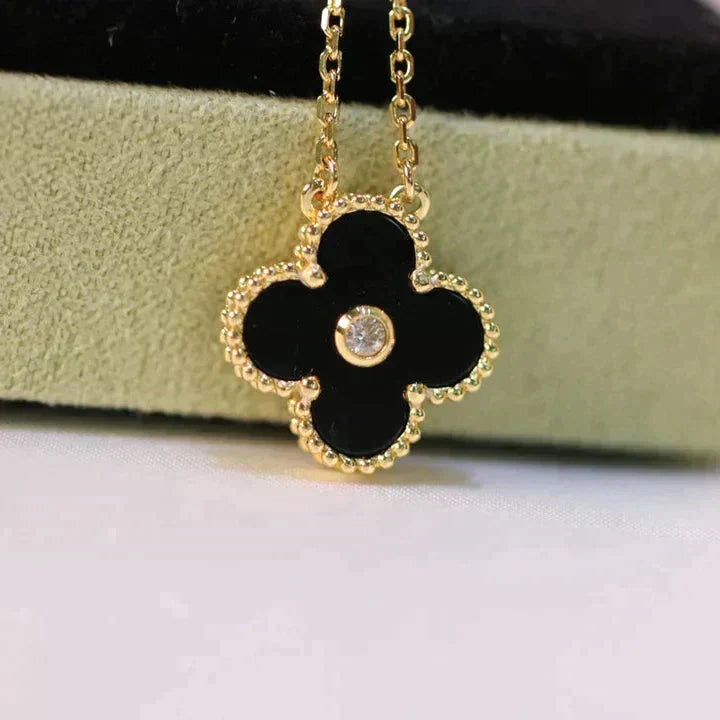 ¡®Lumi¡¯CLOVER 15MM DIAMOND ONYX NECKLACE