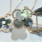 Lumi® CLOVER 15MM DIAMANT- UND PERLMUTT-HALSKETTE