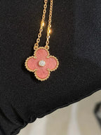 Lumi® CLOVER 15MM DIAMANT-RHODONITT-HALSKETTE