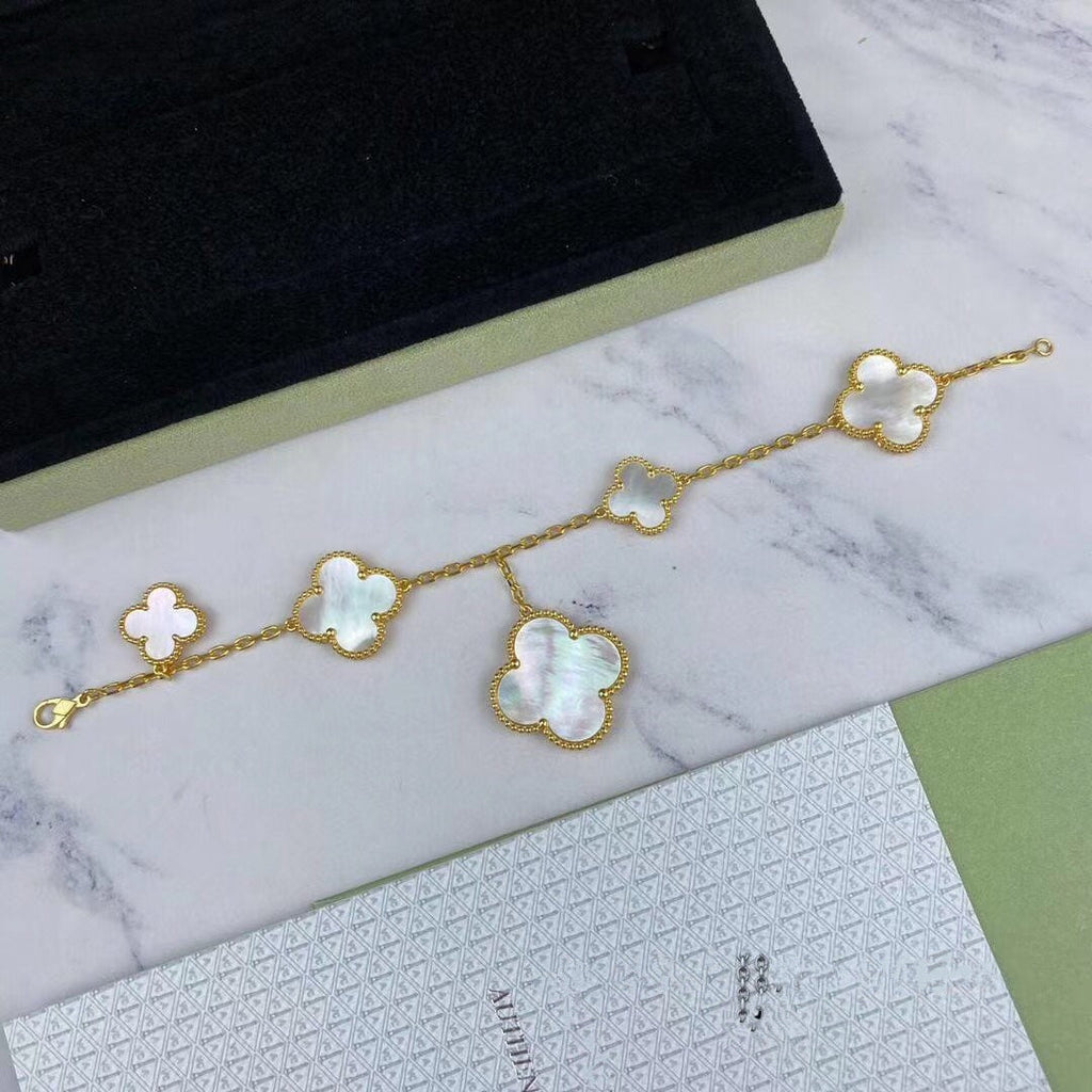 ¡®Lumi¡¯MAGIC CLOVER MOP GOLD BRACELET 5 MOTIFS