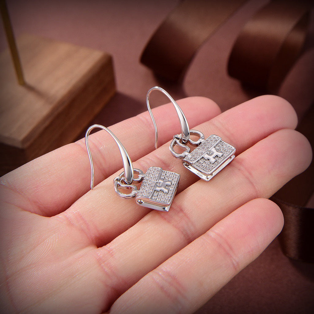 ¡®Lumi¡¯KELLY DIAMOND EARRINGS