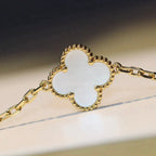 ¡®Lumi¡¯CLOVER 20 MOTIFS WHITE MOP NECKLACE