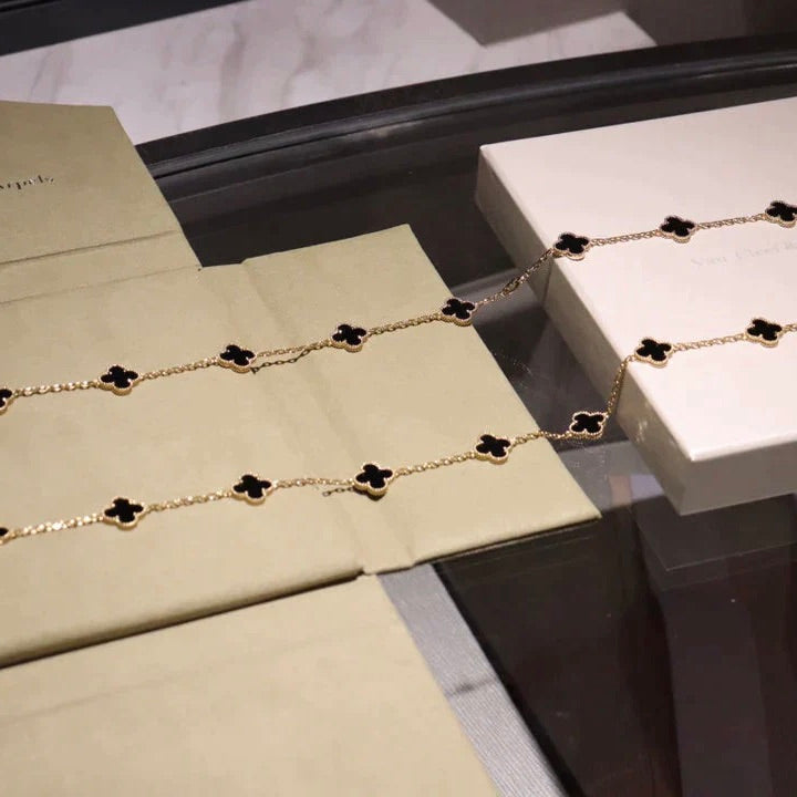¡®Lumi¡¯CLOVER 20 MOTIFS ONYX NECKLACE