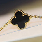 ¡®Lumi¡¯CLOVER 20 MOTIFS ONYX NECKLACE