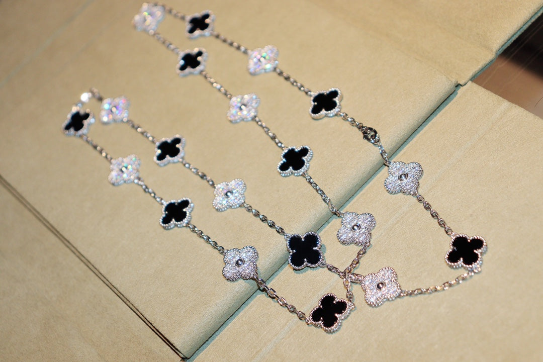 ¡®Lumi¡¯CLOVER 20 MOTIFS ONYX DIAMOND SILVER