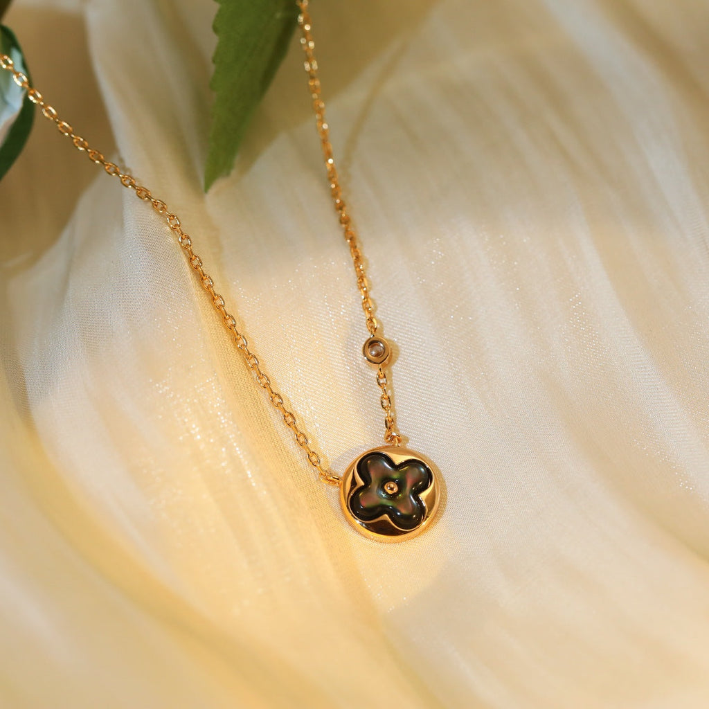 Lumi® Sonnenanhänger, roségoldene Halskette mit 1 Diamanten