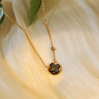 Lumi® Sonnenanhänger, roségoldene Halskette mit 1 Diamanten