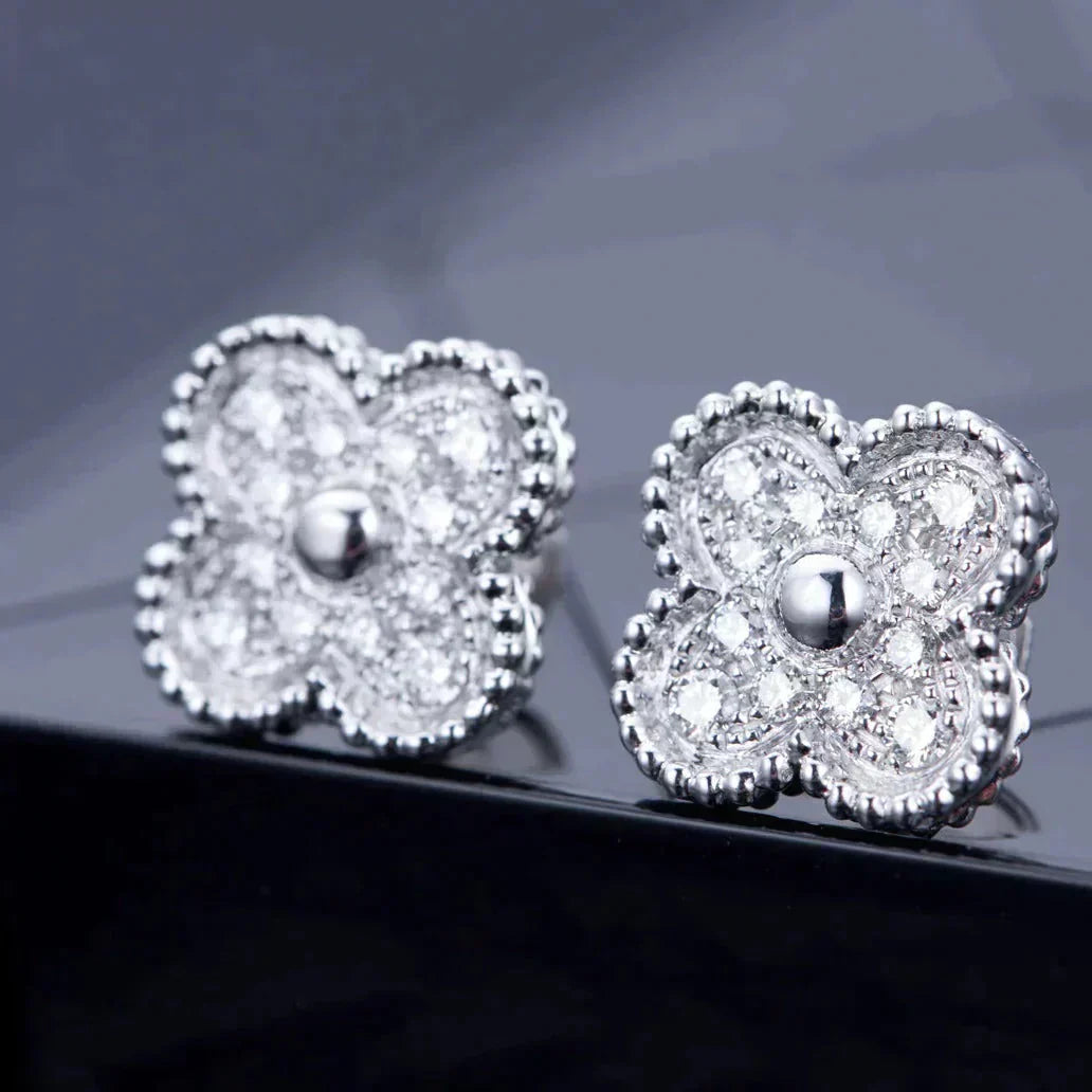 ¡®Lumi¡¯CLOVER 1 MOTIFS DIAMOND STUD EARRINGS SILVER