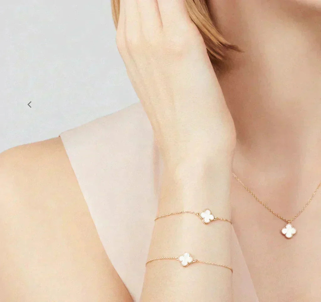 ¡®Lumi¡¯CLOVER MINI 9.5MM WHITE MOTHER-OF-PEARL NECKLACE