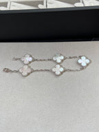[Lumi] Neue Armbandkollektion CLOVER WHITE PEARL MOP 5 mit Motiven