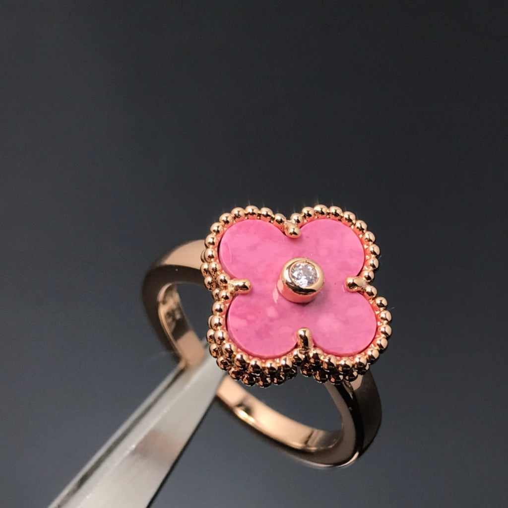 ¡®Lumi¡¯CLOVER RHODONITE ROSE GOLD RING