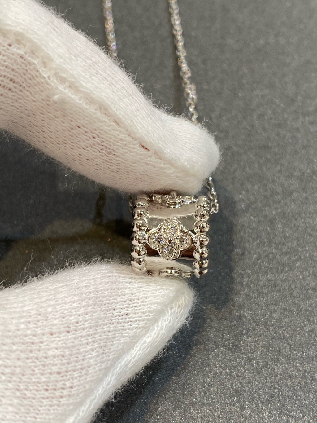 ¡®Lumi¡¯PERLEE PEDANT SIVLER DIAMOND NECKLACE