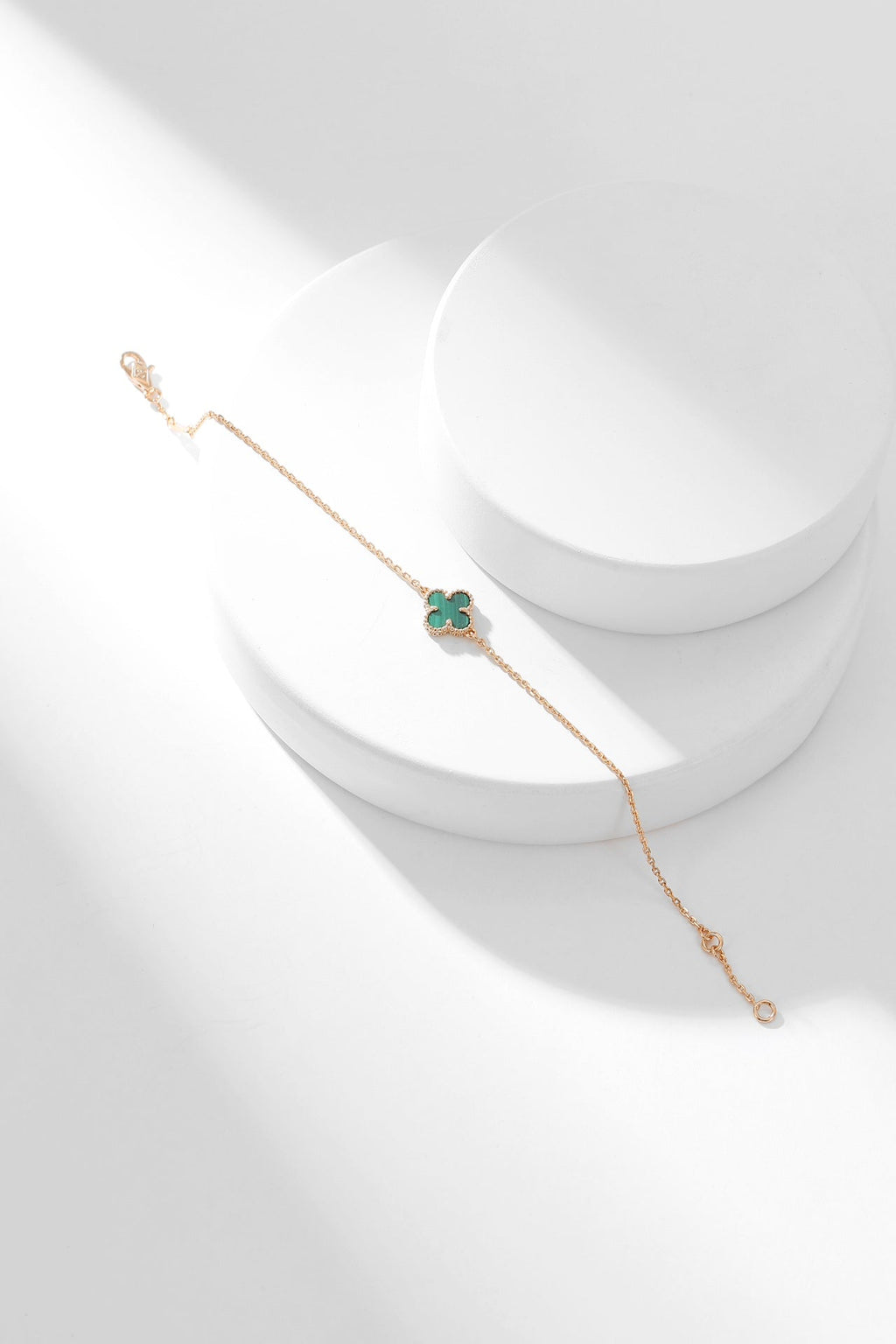 ¡®Lumi¡¯CLOVER BRACELET MALACHITE 1 MOTIF