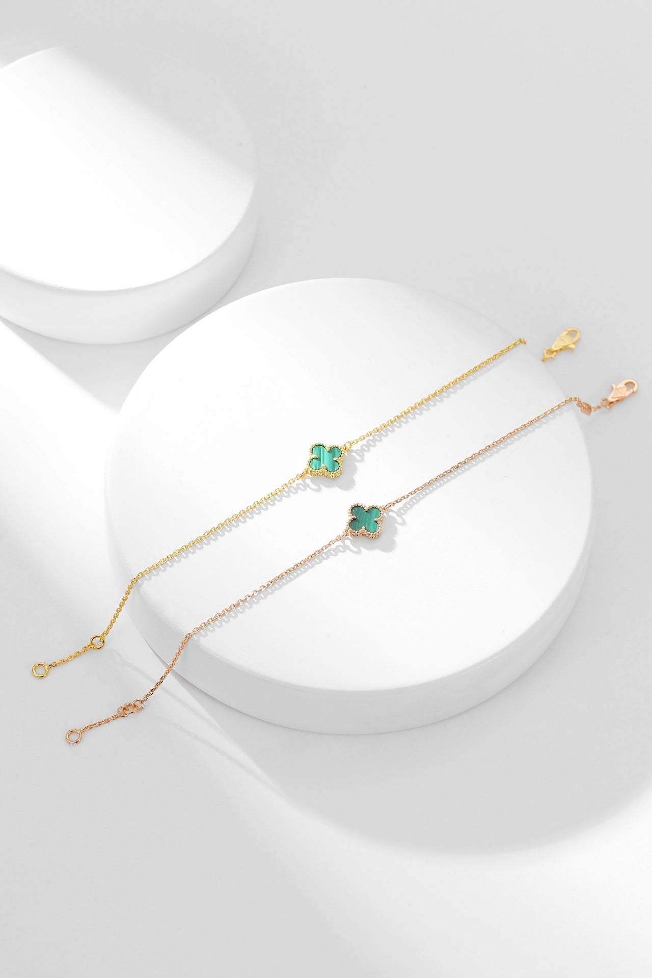 ¡®Lumi¡¯CLOVER BRACELET MALACHITE 1 MOTIF
