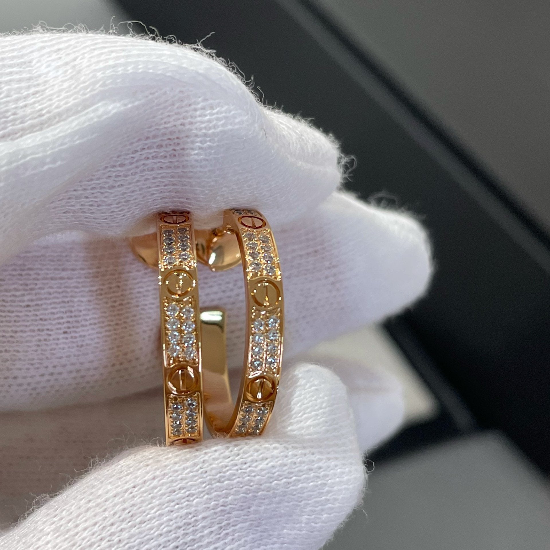 ¡®Lumi¡¯LOVE DIAMOND PINK GOLD HOOP EARRINGS