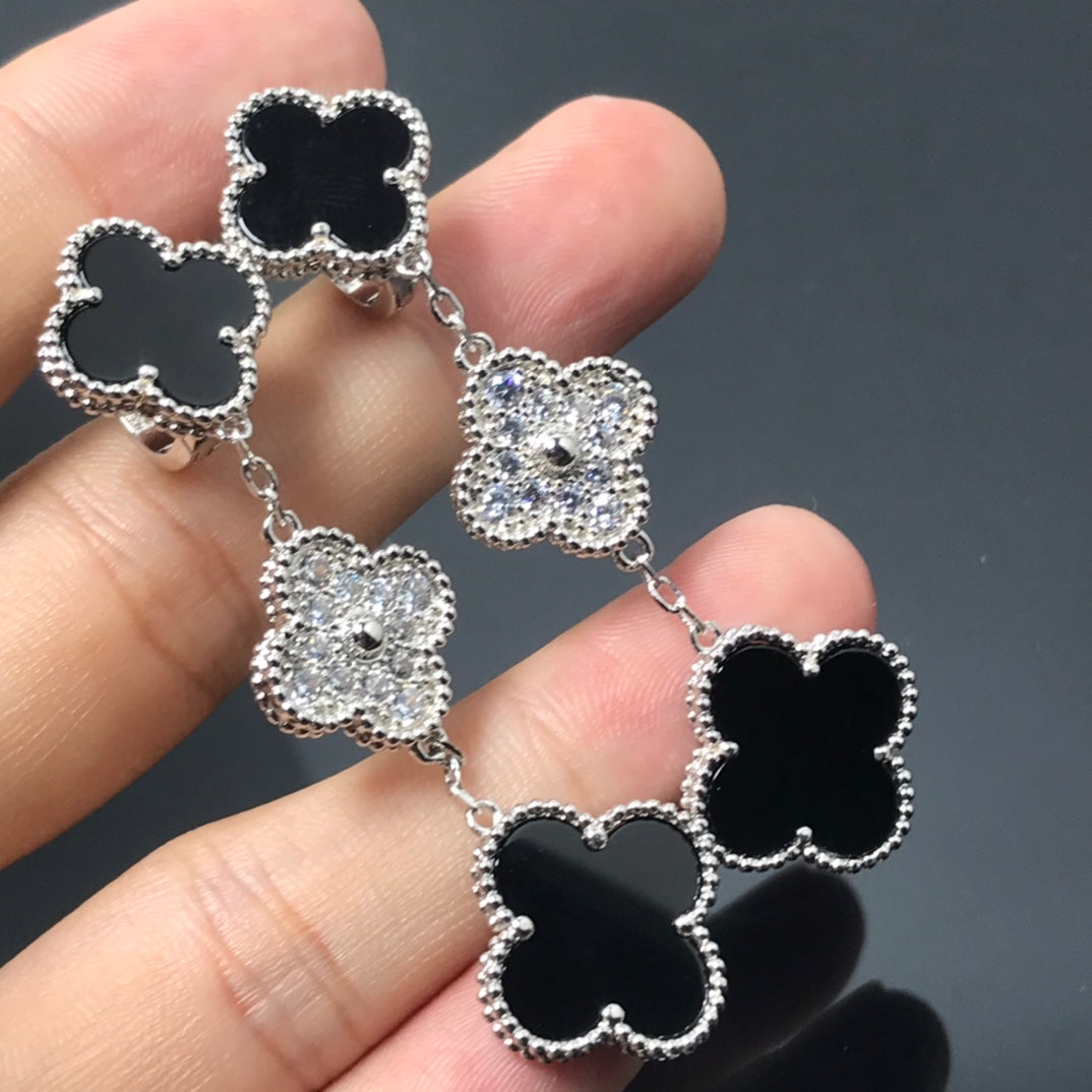 ¡®Lumi¡¯CLOVER 3 MOTIF DIAMOND ONYX SILVER EARRINGS