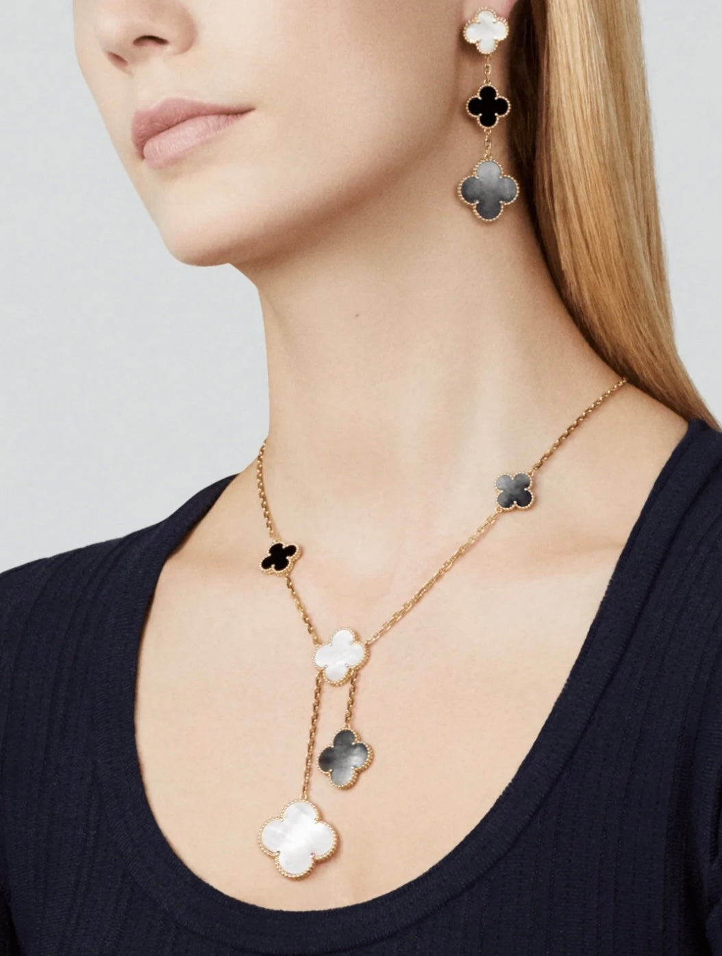¡®Lumi¡¯CLOVER 3 MOTIF MOP ONYX DARK MOP PINK GOLD EARRINGS