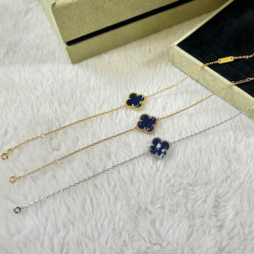 ¡®Lumi¡¯CLOVER 1 MOTIF PIETERSITE BRACELET