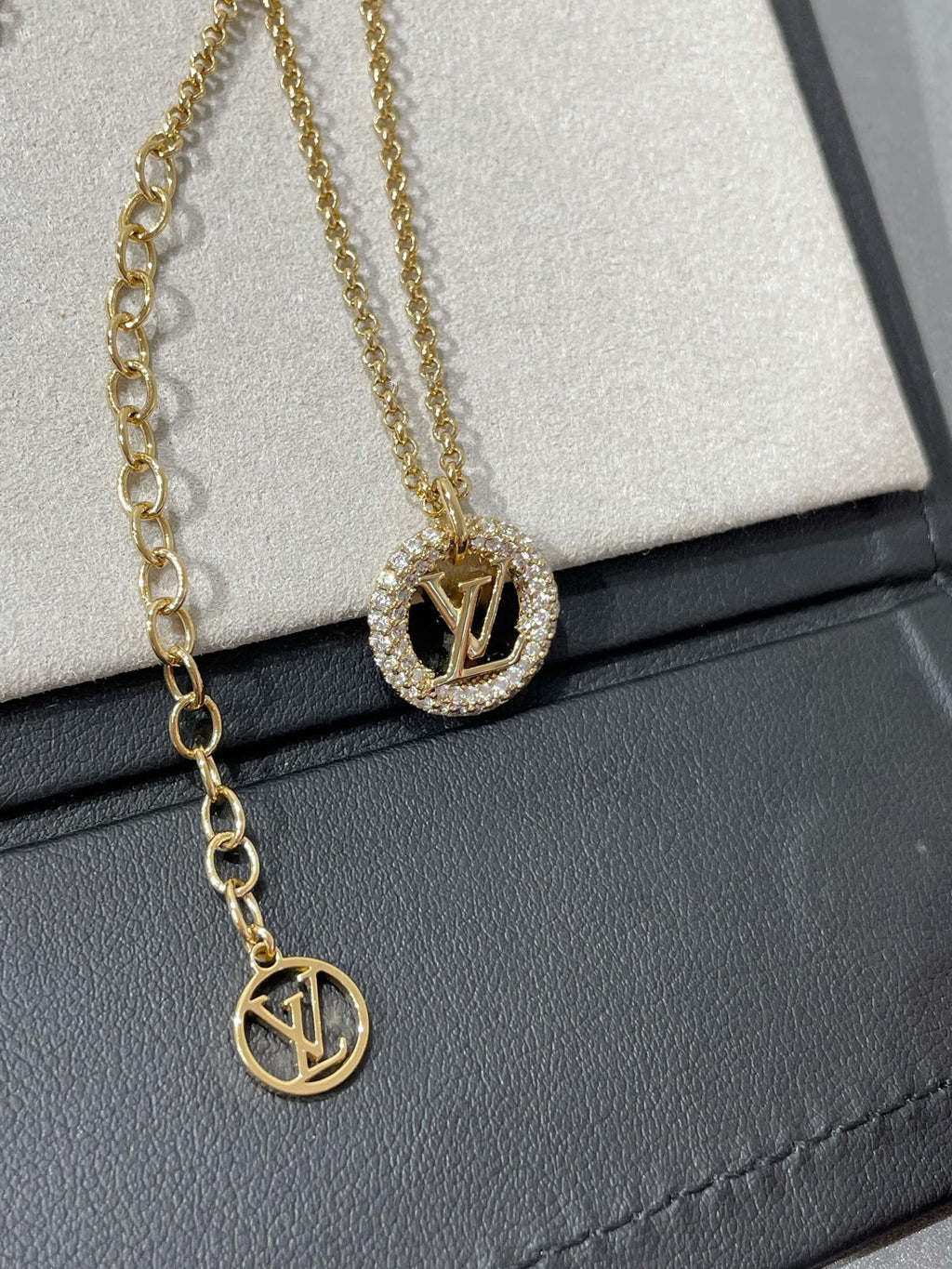 ¡®Lumi¡¯BY NIGHT DIAMOND PAVED NECKLACE