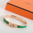 LumiHM Kelly Green Armband