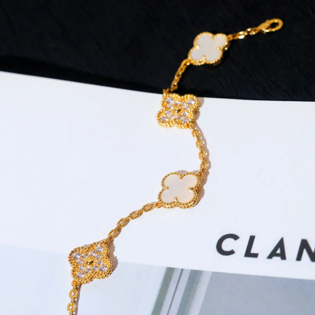 [Lumi] Neue Armbandkollektion CLOVER WHITE PEARL MOP 5 mit Motiven