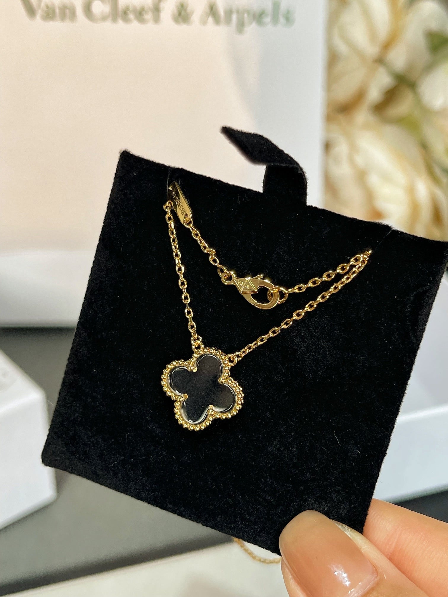¡®Lumi¡¯CLOVER ROCK CRYSTAL ROSE GOLD NECKLACE