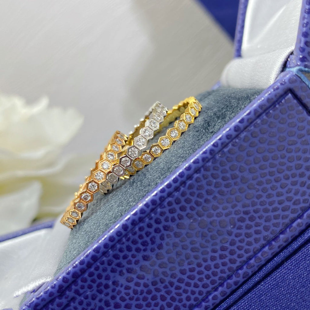 Lumi® BEE LOVE DIAMOND PAVED SMALL RING