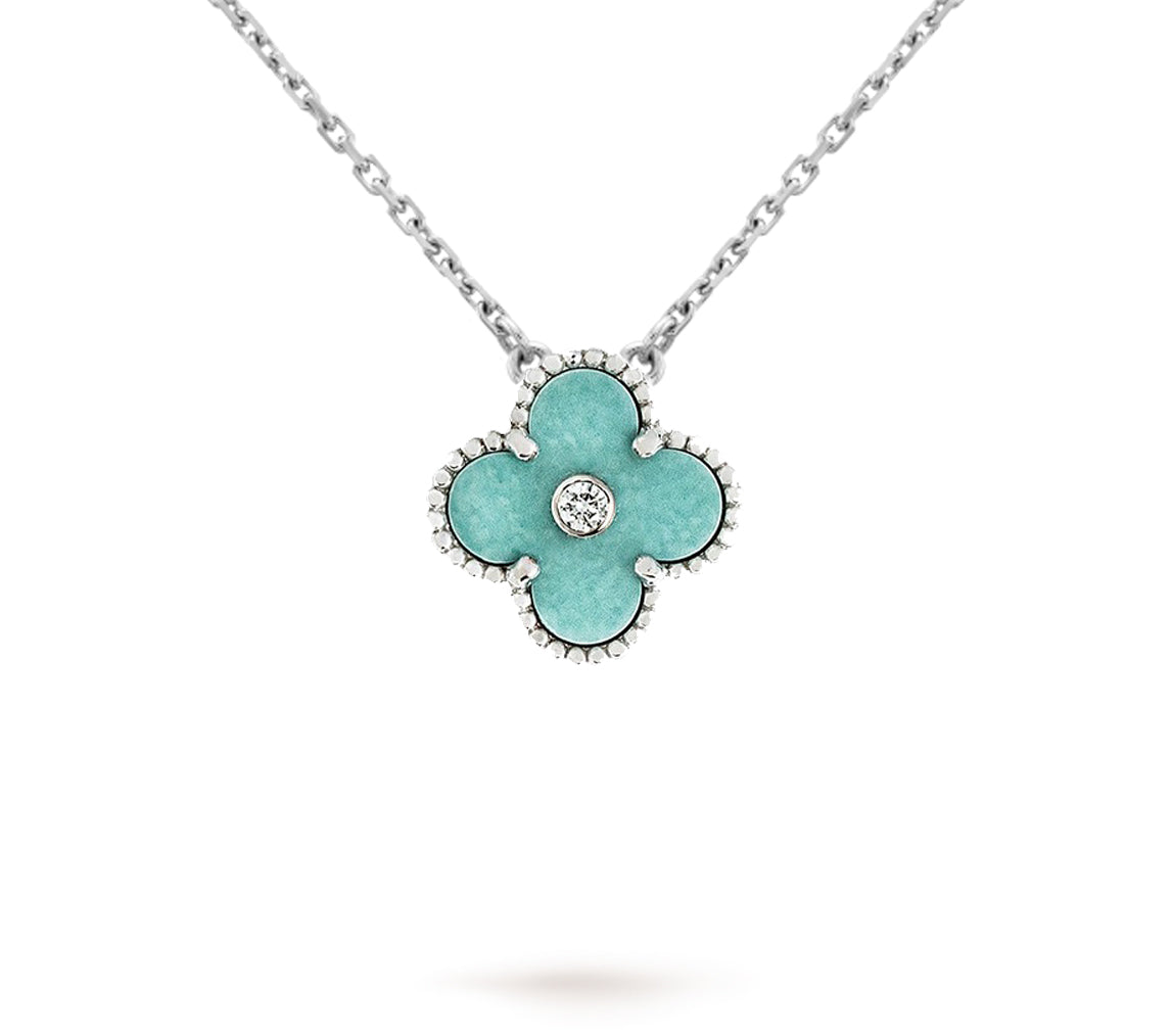 ¡®Lumi¡¯CHRISTMAS LIMITED EDITION NECKLACE COLLECTION