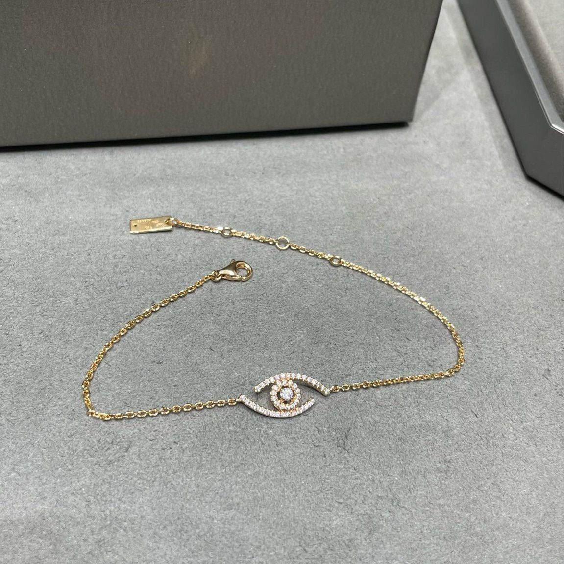 [Imperial] Eye Pave-Set Diamond Bracelet