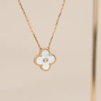 Lumi® CLOVER 15MM DIAMANT WEISSE FRITILLARIA-HALSKETTE