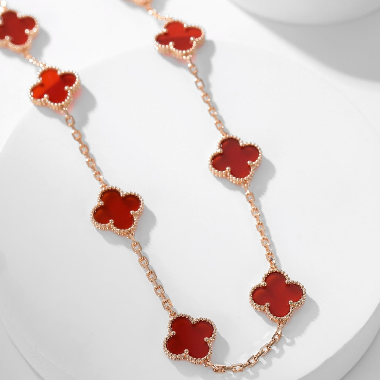 ¡®Lumi¡¯CLOVER 10 MOTIFS CARNELIAN NECKLACE