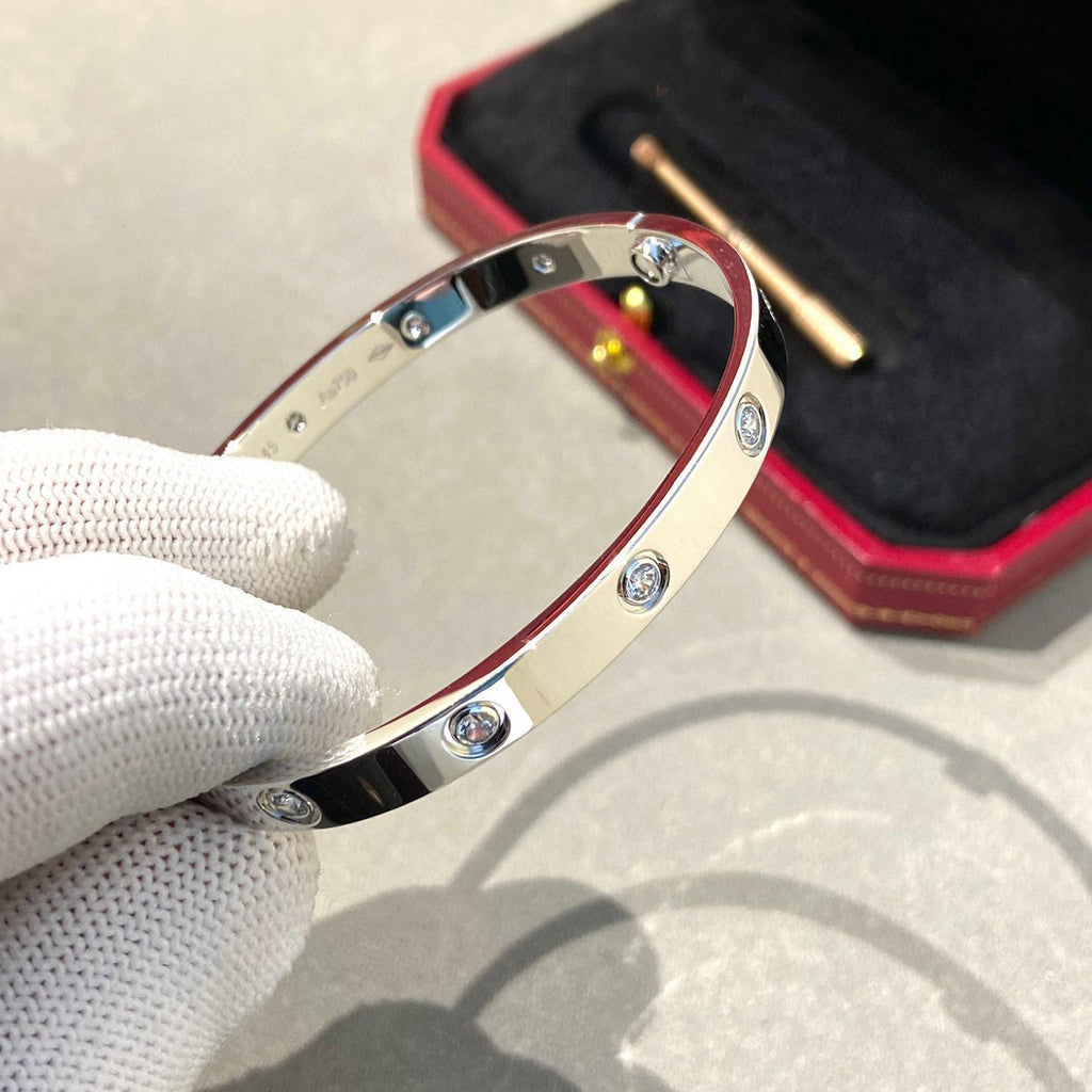 ¡®Lumi¡¯LOVE BRACELET 6.1MM 10 DIAMONDS