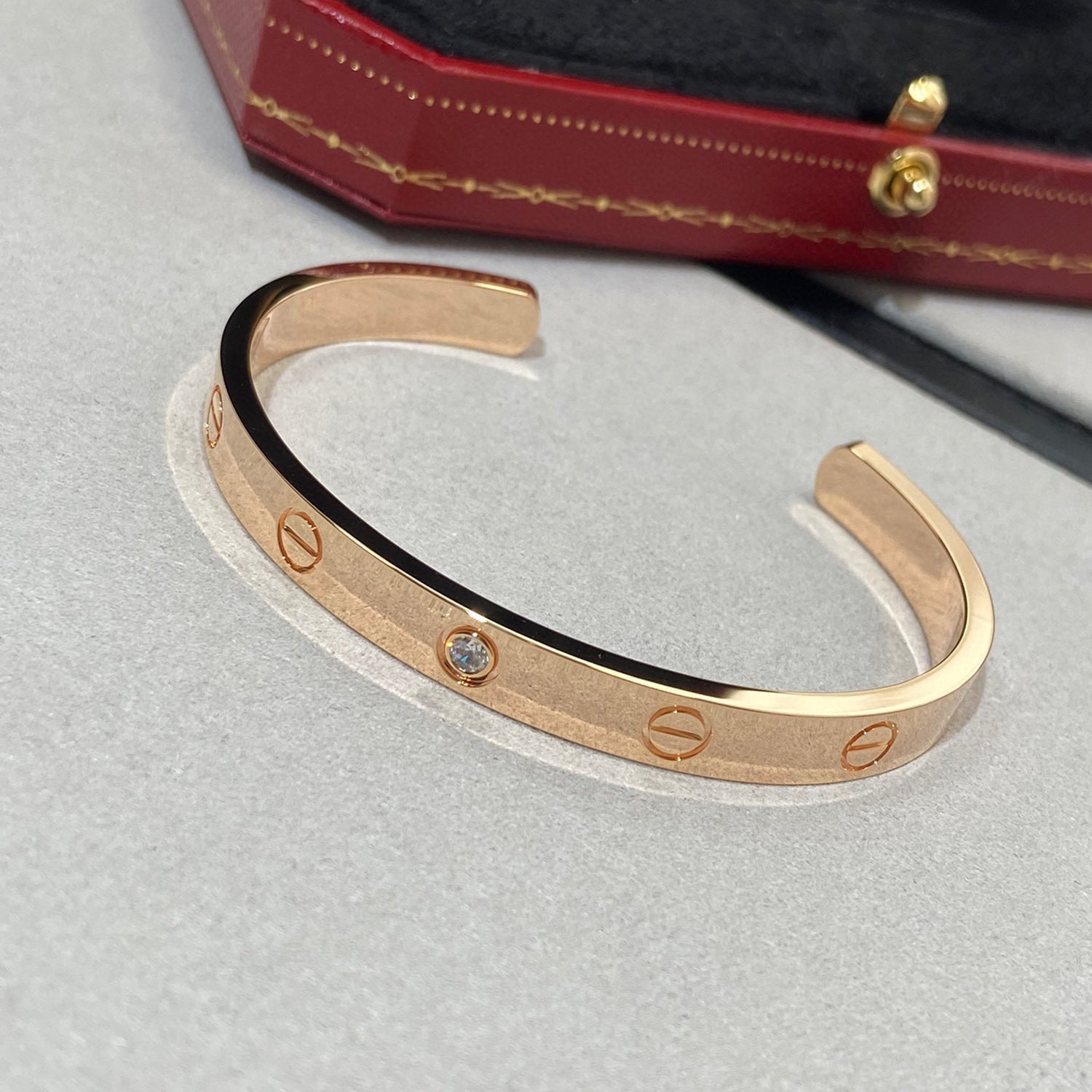 ¡®Lumi¡¯LOVE BRACELET 6.1MM 1 DIAMOND OPEN CUFF