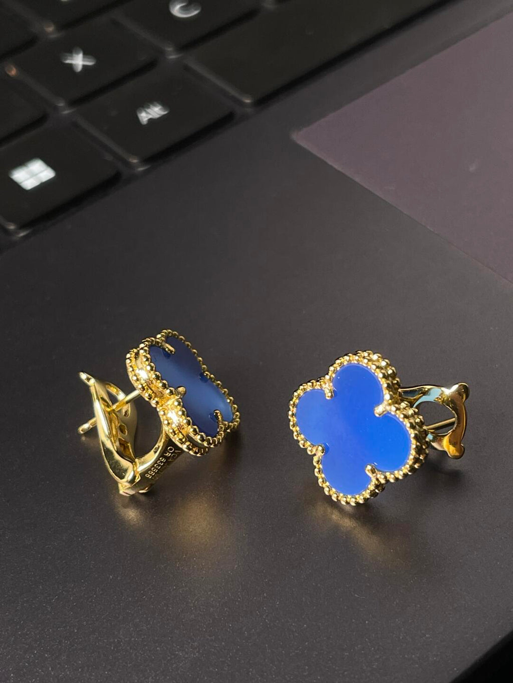 [Lumi] CLOVER LARGE (20mm) 1 MOTIFS BLUE MOP STUD EARRINGS