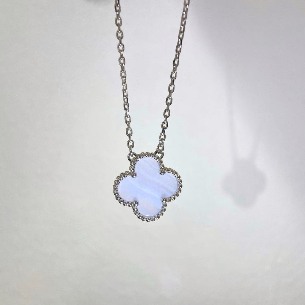 Lumi® CLOVER 15MM BLAUE CHALCEDON-HALSKETTE SILBER