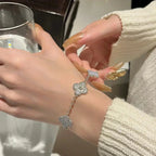 [Lumi] Neue Armbandkollektion „Clover 5 Motif“ aus lila Chalkedonier