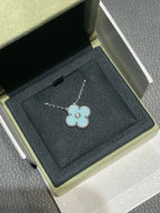 ¡®Lumi¡¯CLOVER 1 DIAMOND LIGHT BLUE SILVER NECKLACE