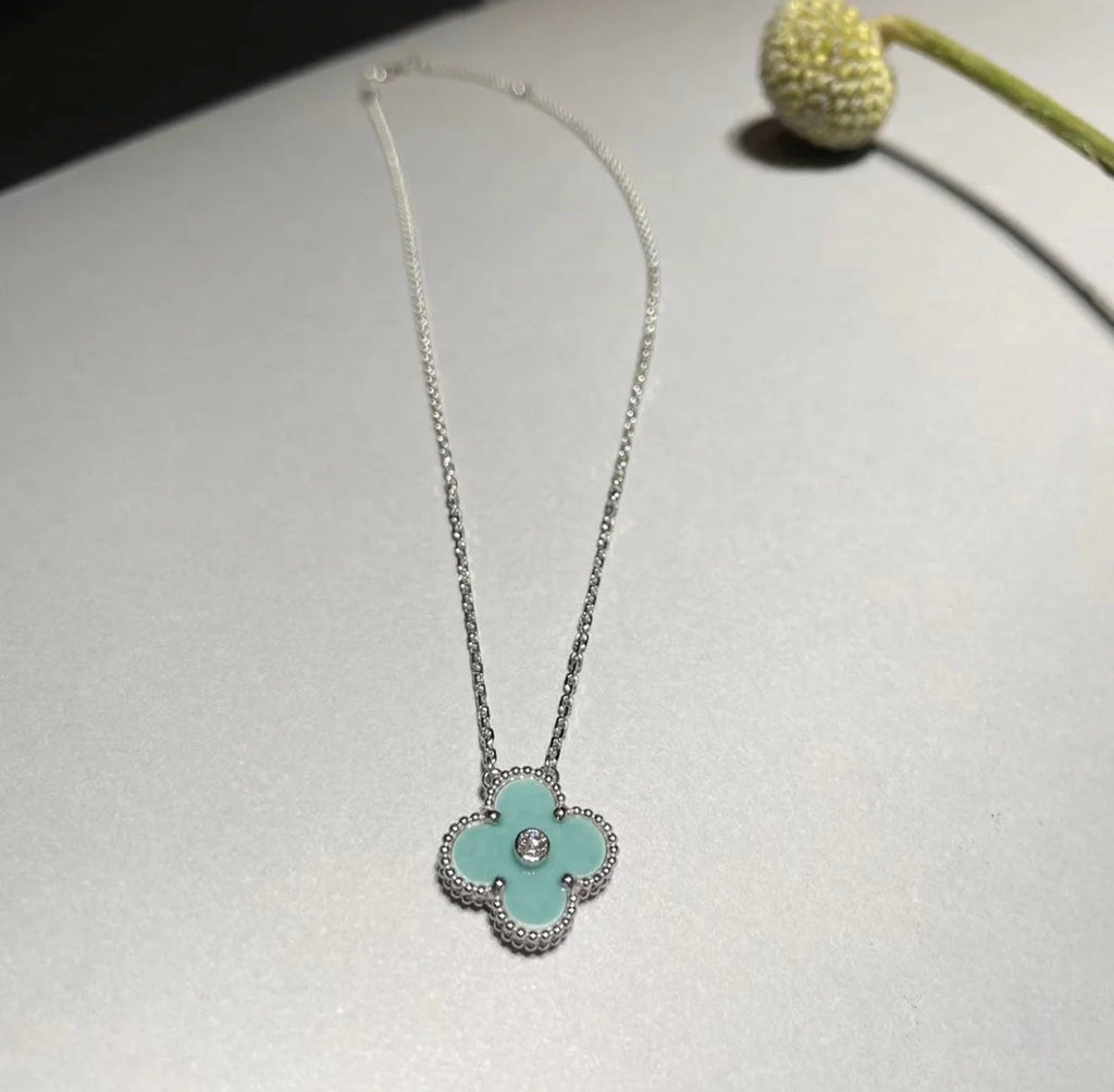 ¡®Lumi¡¯CLOVER 1 DIAMOND LIGHT BLUE SILVER NECKLACE