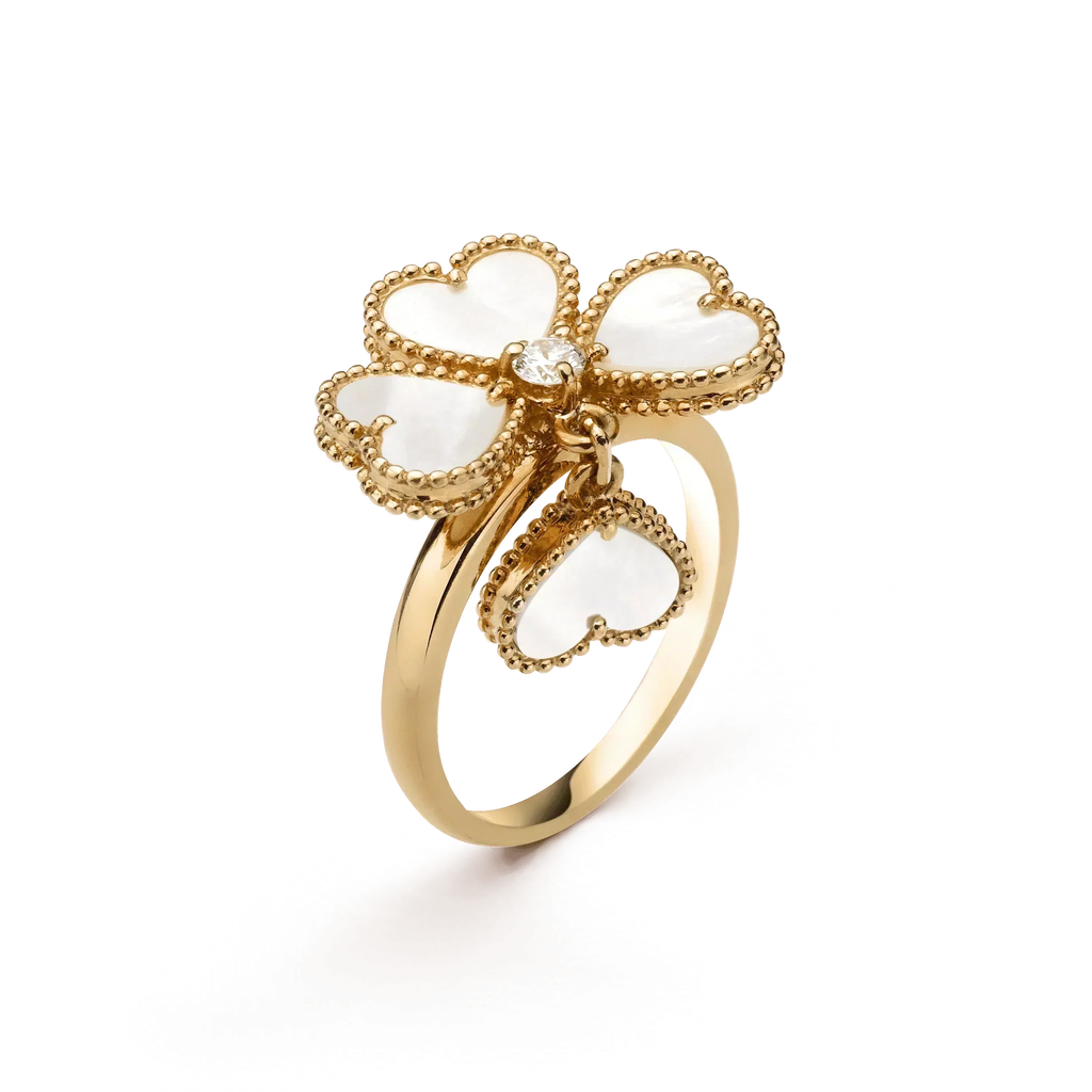 ¡®Lumi¡¯SWEET CLOVER WHITE MOP RING
