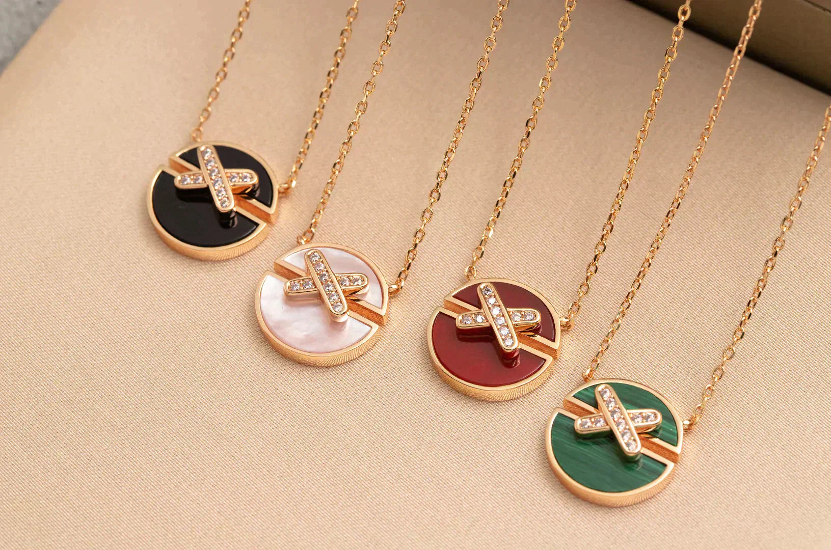 ¡®Lumi¡¯JEUX DE ROSE GOLD DIAMOND NECKLACE