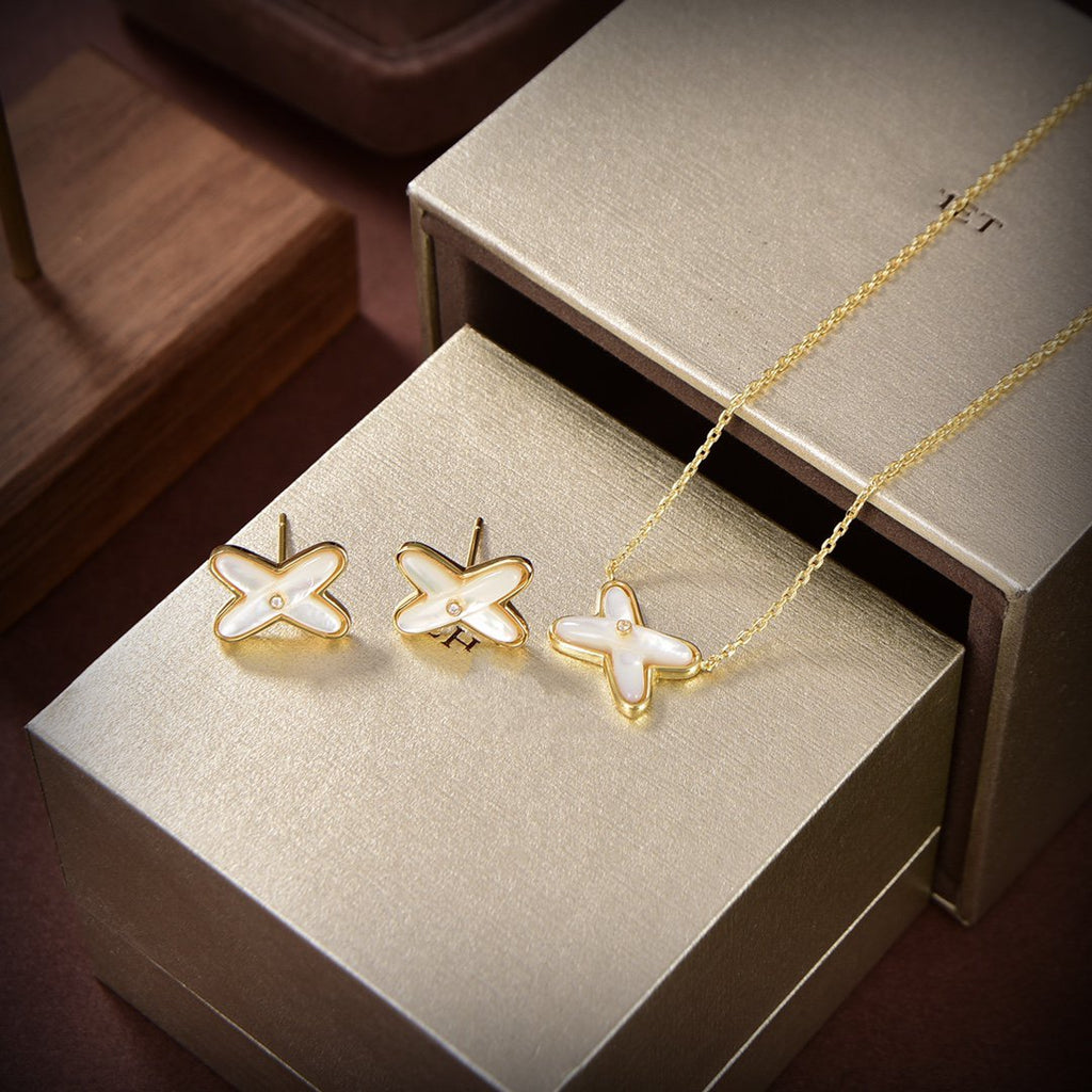 ¡®Lumi¡¯JEUX DE WHITE MOP GOLD DIAMOND EARRINGS