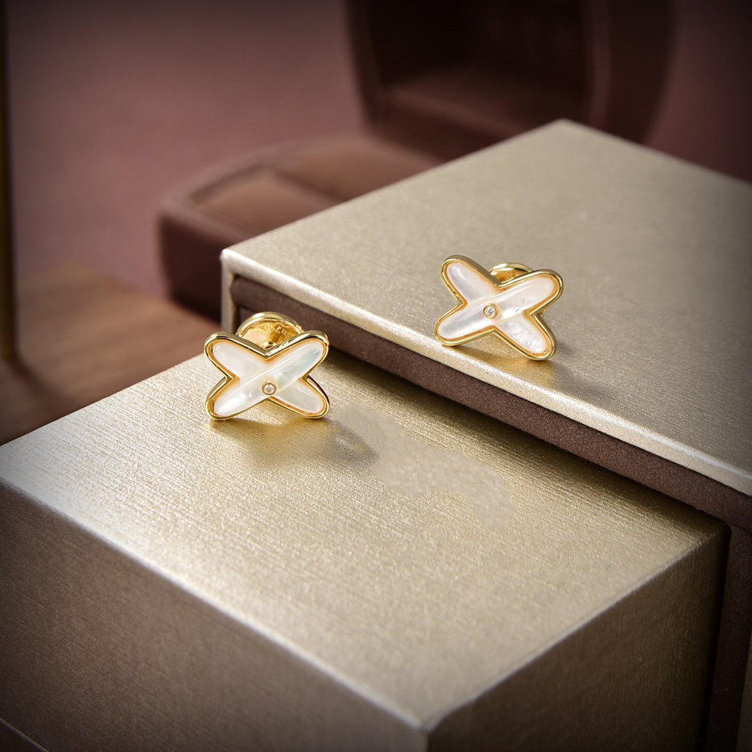 ¡®Lumi¡¯JEUX DE WHITE MOP GOLD DIAMOND EARRINGS