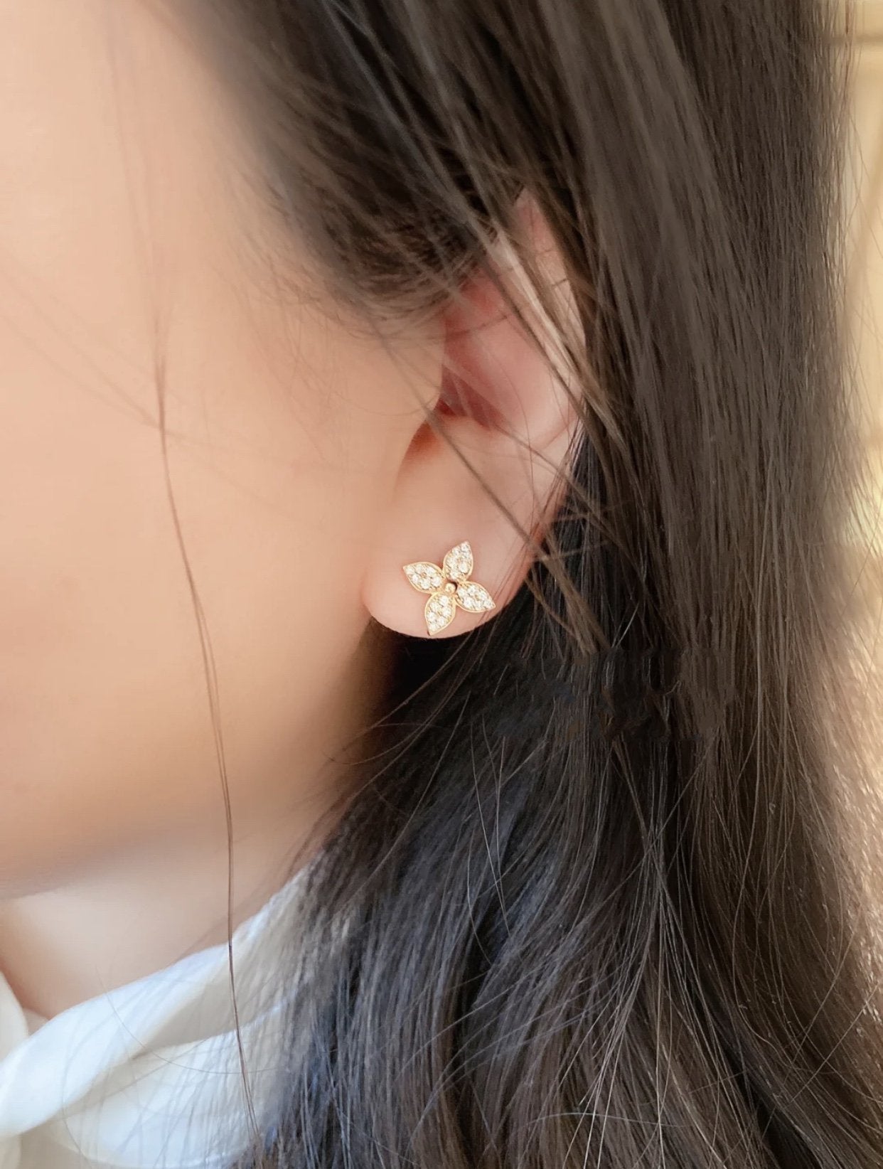 Lumi® Sternblüten-Ohrstecker aus rosa Gold mit Diamanten