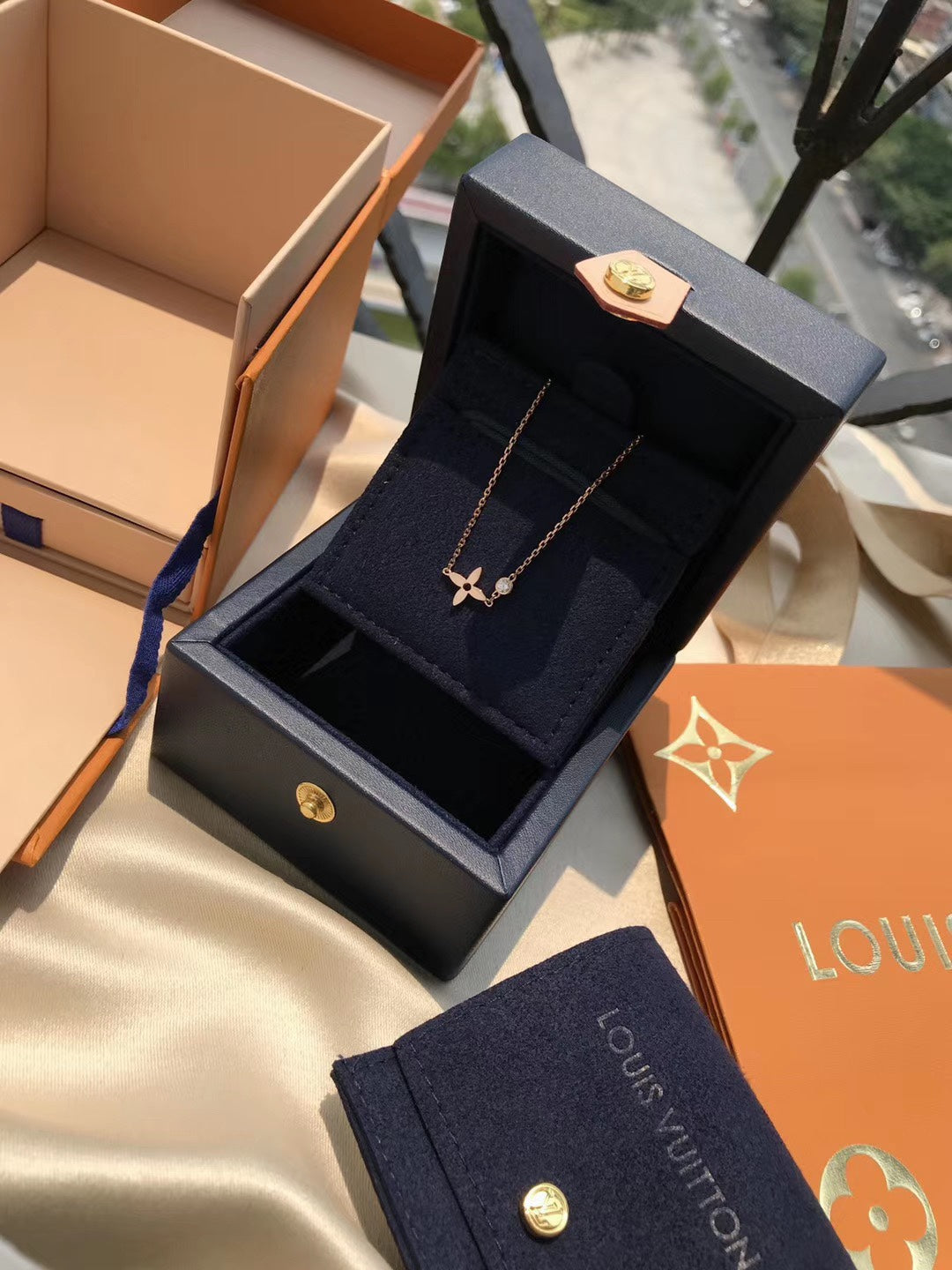 Lumi® BLOSSOM ANHÄNGER ROSÉGOLD UND DIAMANT