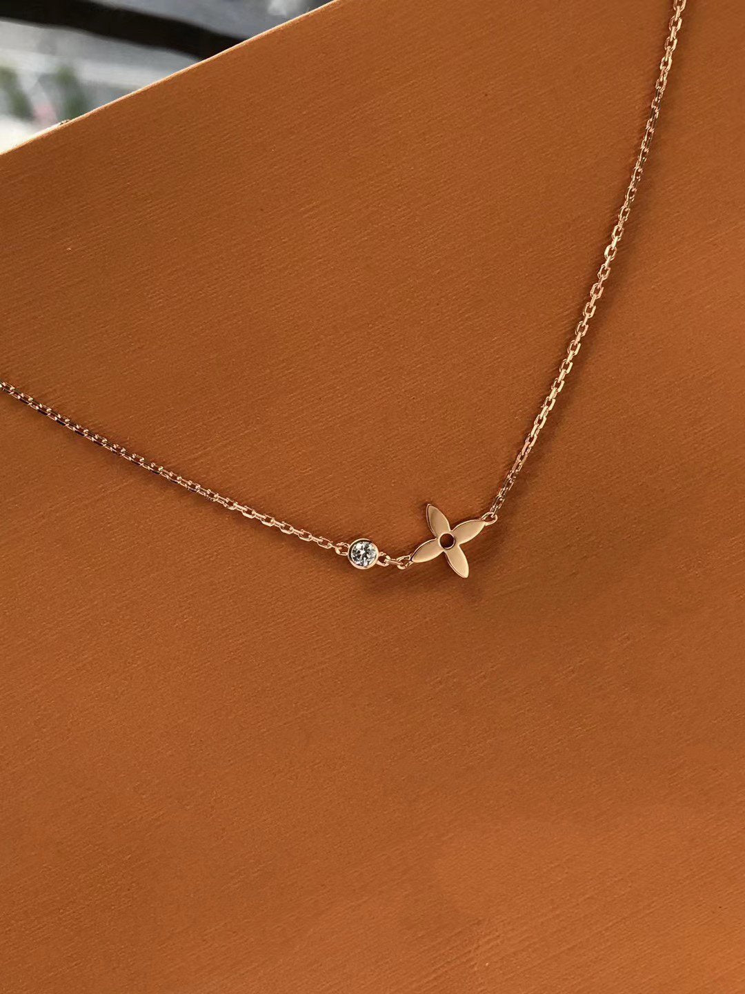 Lumi® BLOSSOM ANHÄNGER ROSÉGOLD UND DIAMANT